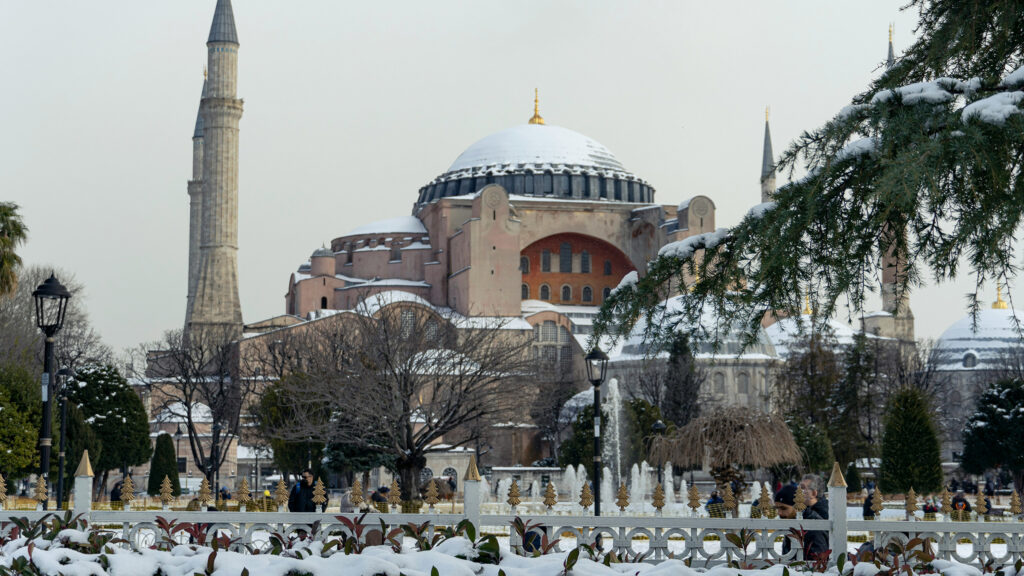 Does Istanbul Turkey Get Snow? Winter at the Blue Mosque