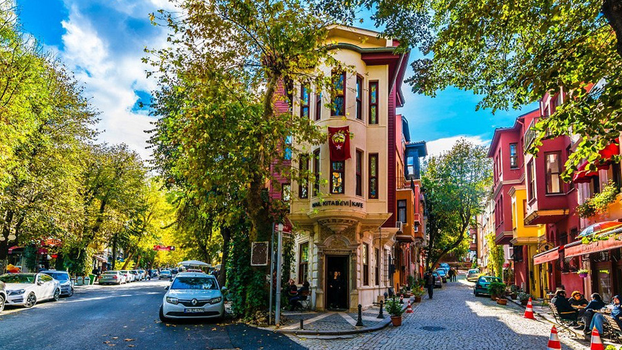 Colorful Streets of Kuzguncuk - Hidden Istanbul Asian Side Attractions