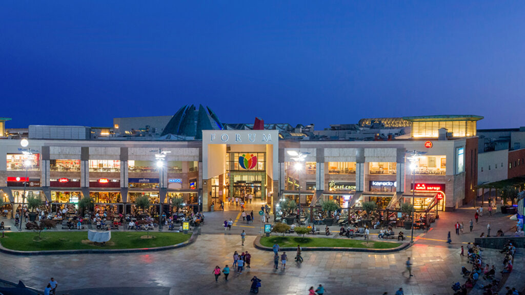 Dive into SEA LIFE at Forum Istanbul