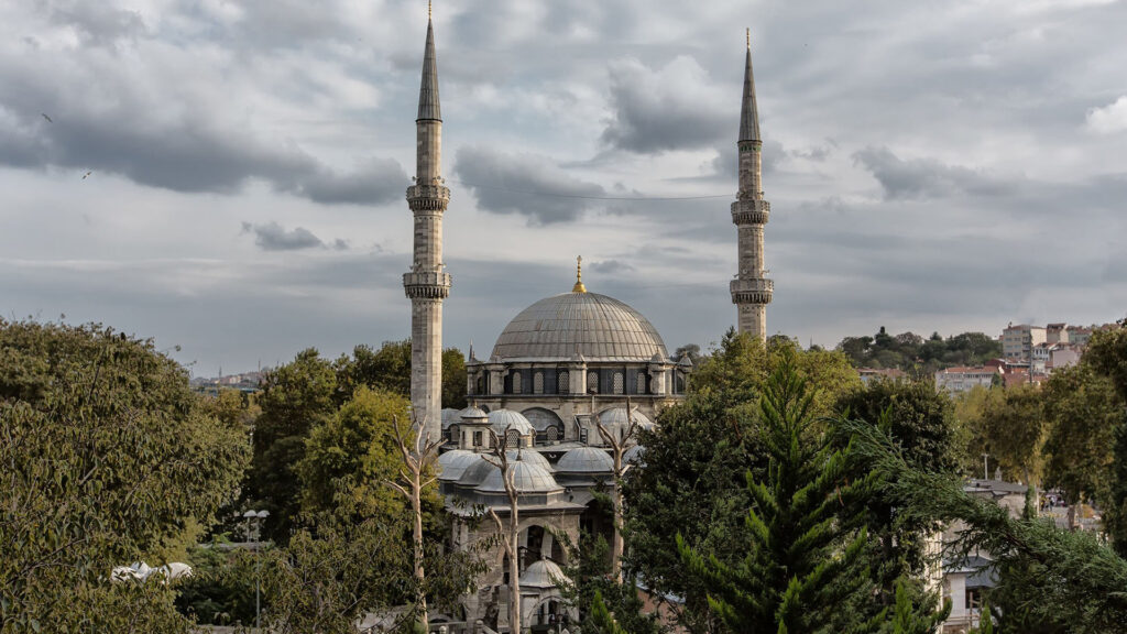 Eyüp Sultan Mosque - A Sacred Pilgrimage Spot in Istanbul