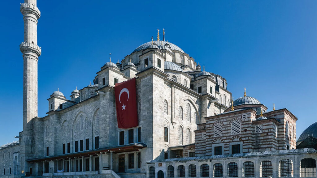 Fatih Mosque - The Heart of Ottoman Heritage in Istanbul