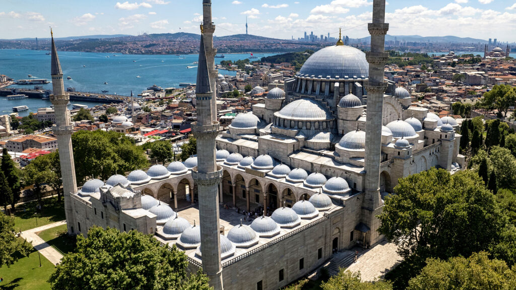 Süleymaniye Mosque - Majestic Views of Istanbul's Skyline